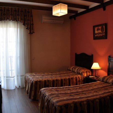 Apartamentos El Mirador Del Soto Sotoserrano Δωμάτιο φωτογραφία